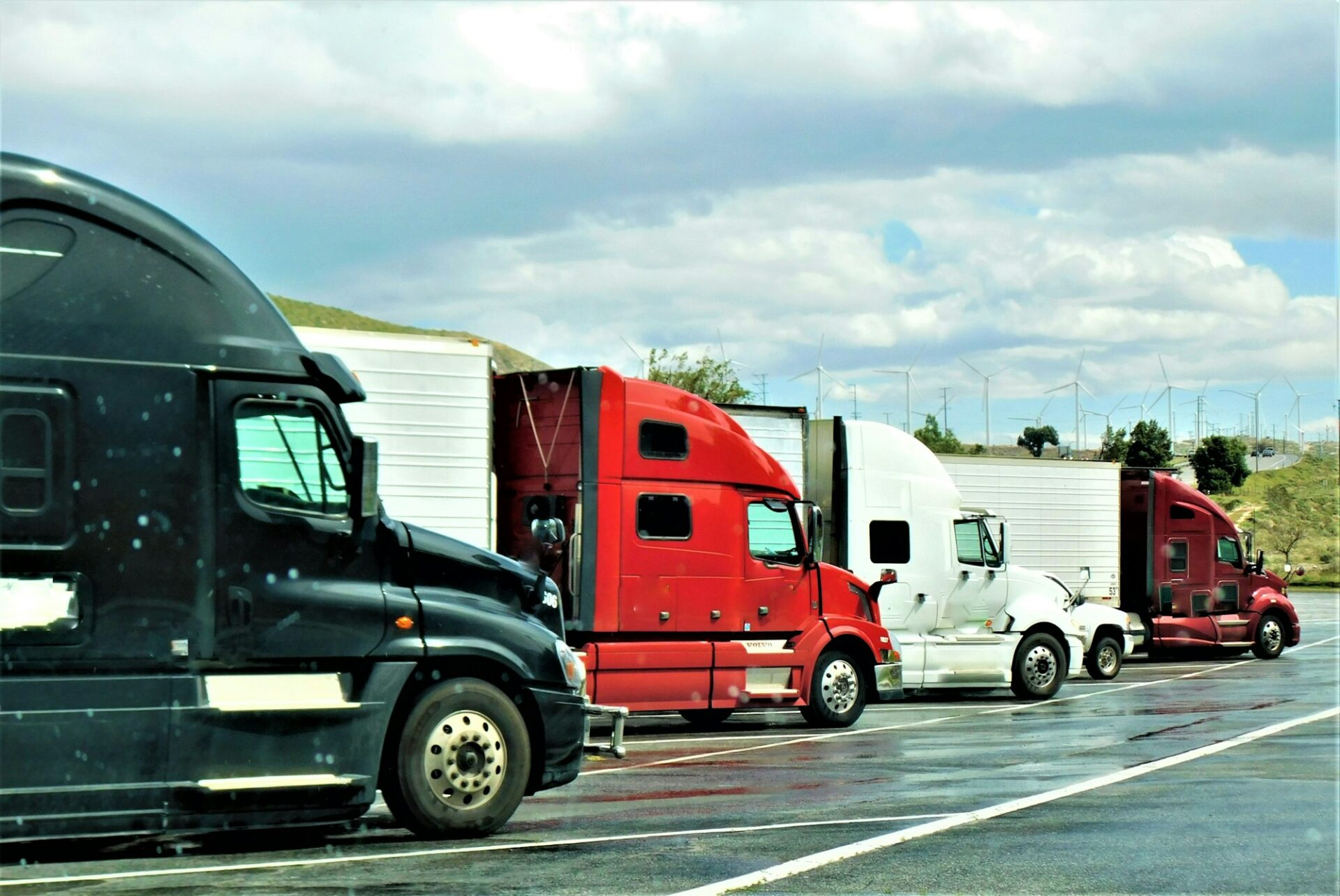 Truck Stop! Trucking!